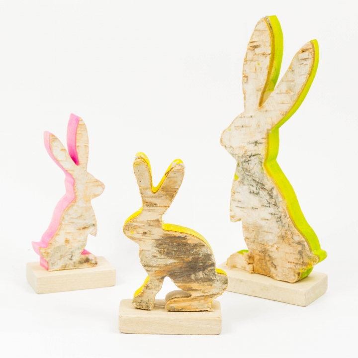 Deko Figur Set Nr. 12 / Hase  stehend mit gefärbten Schnittkanten aus Birkenholz ( 3 Stück )